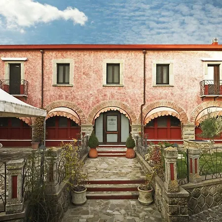 לינה וארוחת בוקר Antica Casa Pasolini Màndas